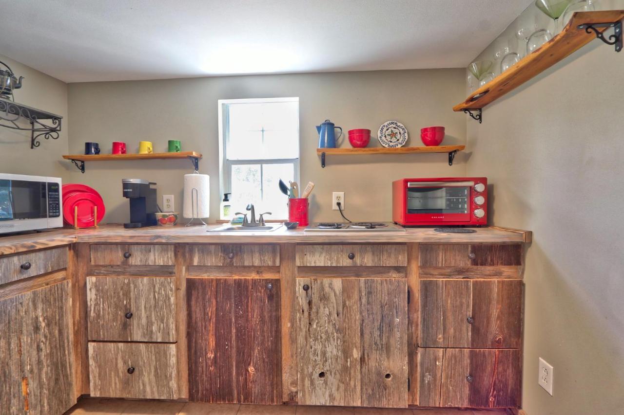Sunflower Ridge Bungalow Wimberley Εξωτερικό φωτογραφία
