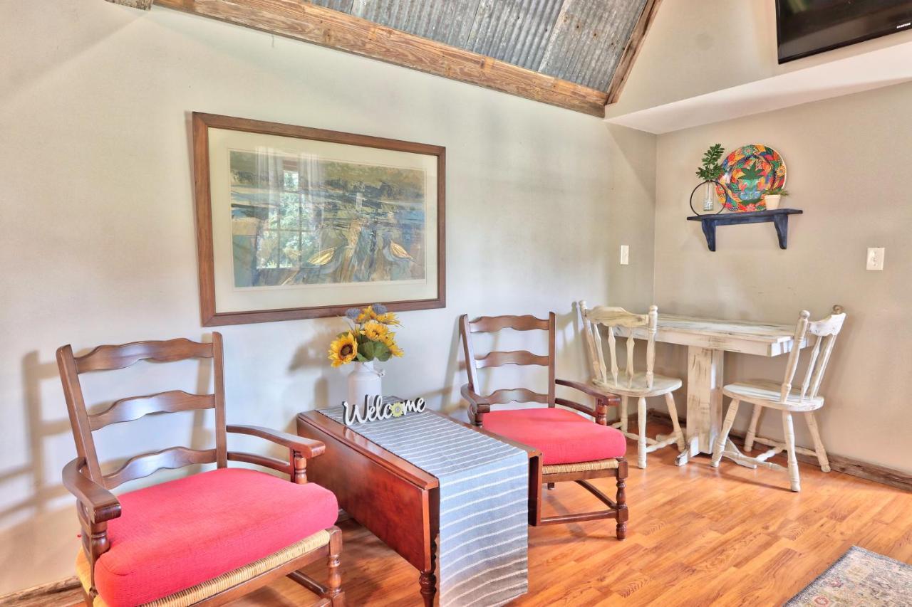 Sunflower Ridge Bungalow Wimberley Εξωτερικό φωτογραφία
